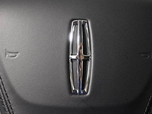 New 2026 Lincoln Aviator Reserve w/ Jet Appearance Package AWD/4WD image 38