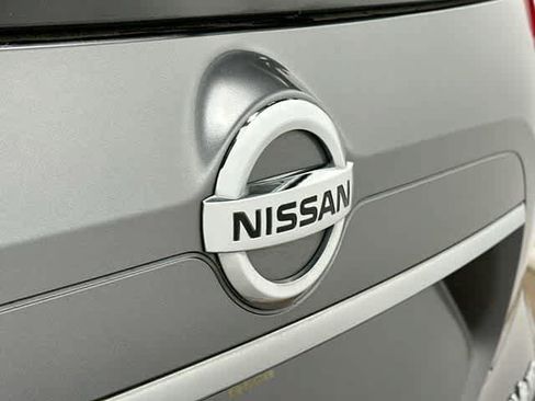 Used 2018 Nissan Rogue SV AWD/4WD image 26