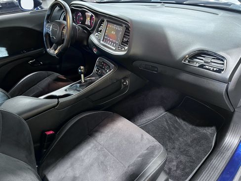 Used 2016 Dodge Challenger SRT Hellcat RWD image 16