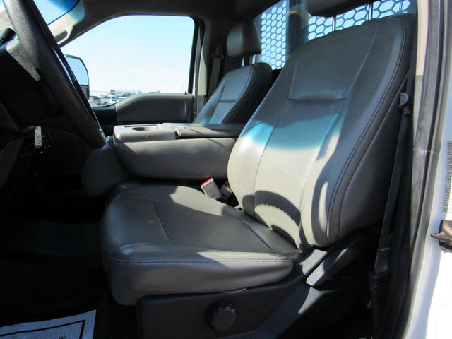 Used 2017 Ford F550 4x4 Regular Cab Super Duty image 25