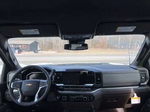 New 2026 Chevrolet Silverado 2500 LTZ w/ LTZ Convenience Package AWD/4WD image 10