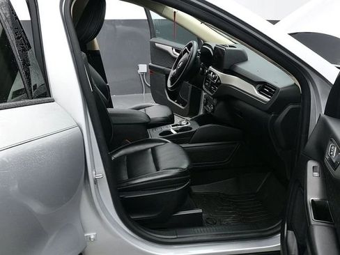 Used 2020 Ford Escape SEL image 11