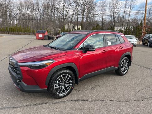 Used 2026 Toyota Corolla Cross XLE w/ Convenience Package image 2