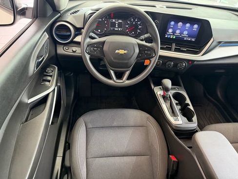 Certified 2024 Chevrolet Trax LS FWD image 5