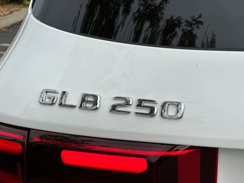 Certified 2025 Mercedes-Benz GLB 250 image 26