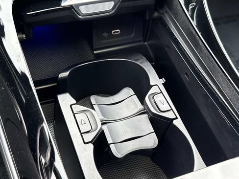 Used 2023 Mercedes-Benz C 300 Sedan image 28