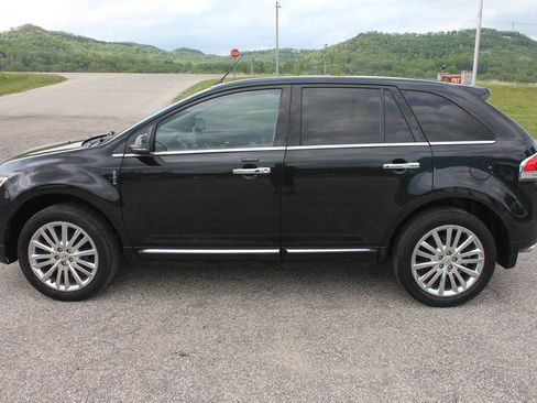 Used 2013 Lincoln MKX AWD image 8
