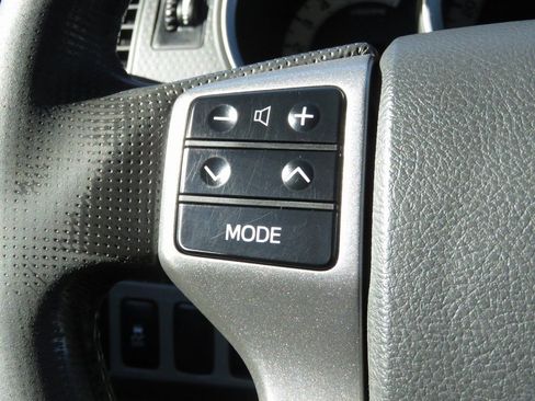 Used 2013 Toyota Tacoma 4x4 Double Cab w/ TRD Sport Pkg image 21