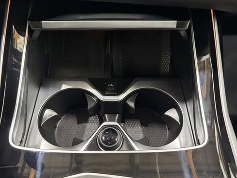 Certified 2023 BMW X7 xDrive40i w/ M Sport Package image 41