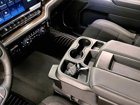 Used 2025 Chevrolet Silverado 2500 LT w/ Trail Boss Package image 14