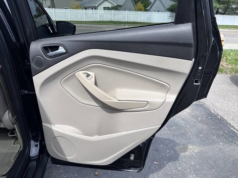 Used 2015 Ford Escape SE w/ Equipment Group 201A image 15