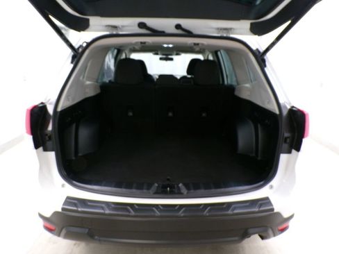 Used 2023 Subaru Forester Premium image 8