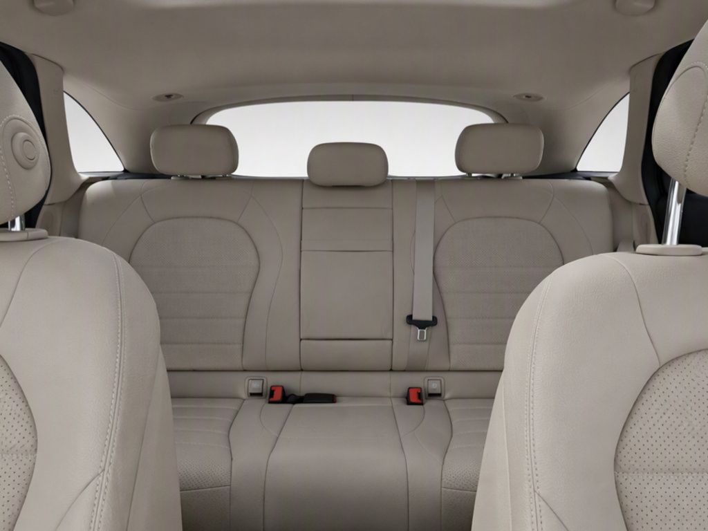 Used 2019 Mercedes-Benz GLC 300 4MATIC image 18