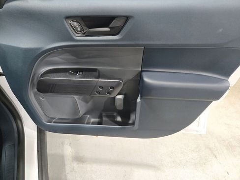 New 2025 Ford Maverick XLT w/ XLT Luxury Package image 9