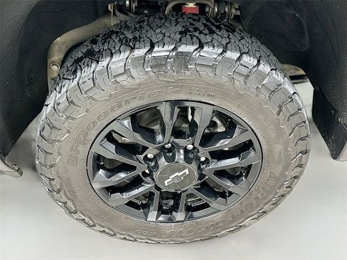 Used 2025 Chevrolet Silverado 2500 LT w/ Trail Boss Package image 31