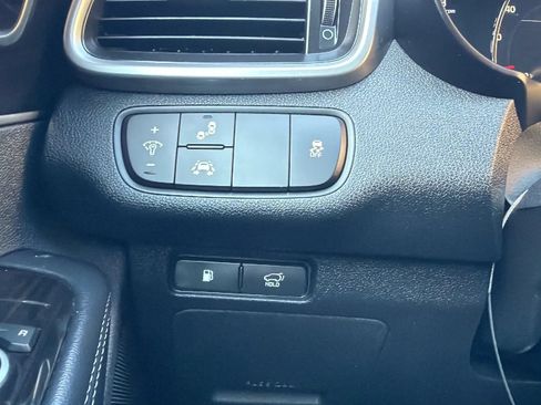 Used 2019 Kia Sorento EX AWD/4WD image 15