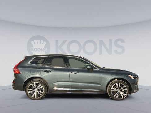 Certified 2023 Volvo XC60 B5 Ultimate w/ Climate Package image 8