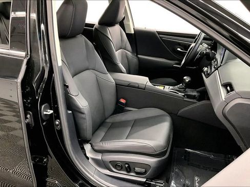 Used 2024 Lexus ES 350 w/ Premium Package image 7