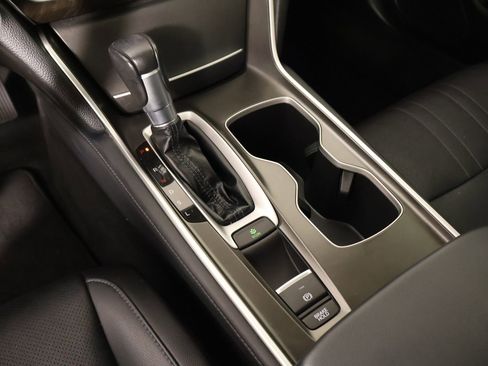 Used 2018 Honda Accord EX-L image 8