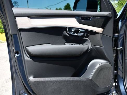 New 2026 Volvo XC90 B6 Plus w/ Protection Package Premier AWD/4WD image 10