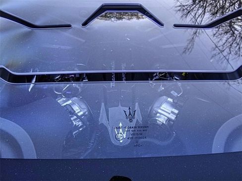 New 2023 Maserati MC20 Coupe image 10