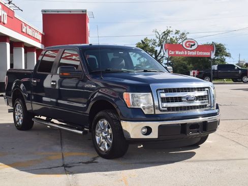 Used 2014 Ford F150 XLT w/ XLT Chrome Package RWD image 2