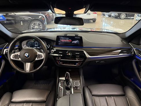 Used 2019 BMW 530e RWD image 11