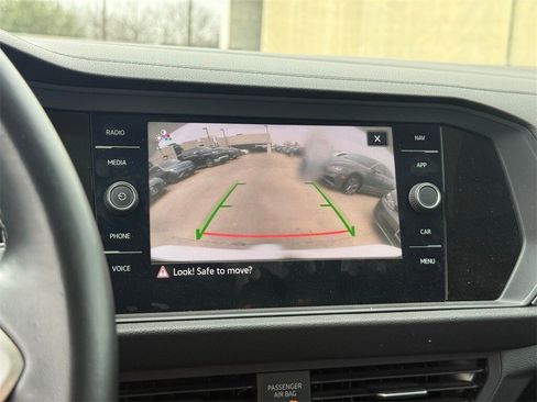 Used 2022 Volkswagen Jetta SEL image 24