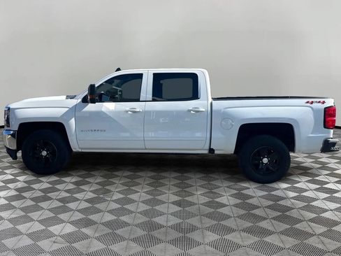 Used 2018 Chevrolet Silverado 1500 LT w/ Trailering Package AWD/4WD image 8