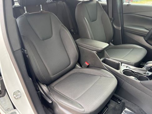 Used 2025 Buick Encore GX Preferred FWD image 37