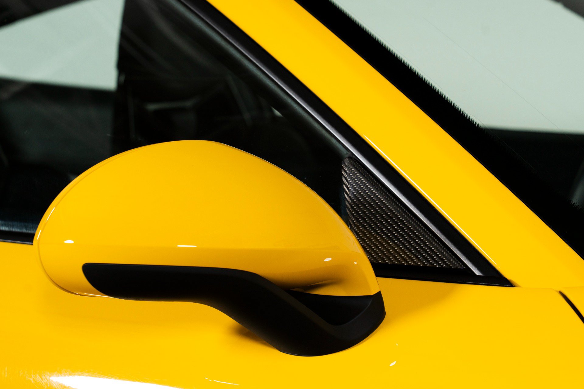 Used 2019 Porsche 911 GT3 RWD image 12