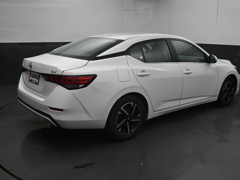 Used 2024 Nissan Sentra SV FWD image 12