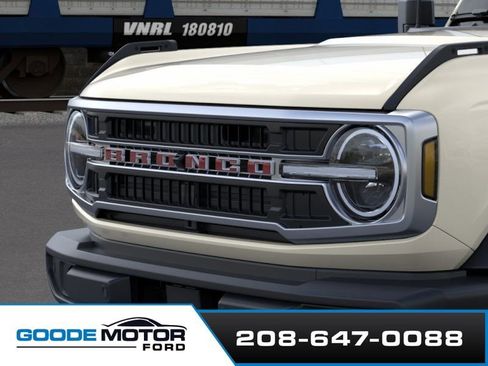 New 2026 Ford Bronco Outer Banks image 19