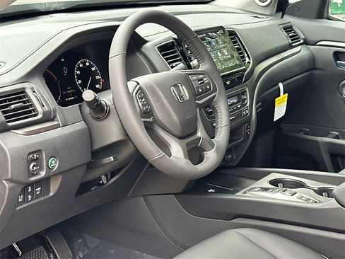 New 2025 Honda Ridgeline RTL image 13