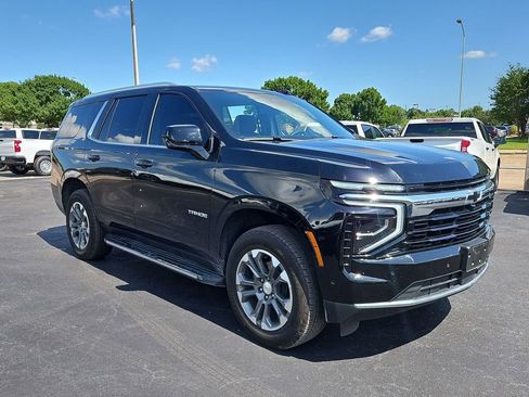Used 2025 Chevrolet Tahoe LS RWD image 8