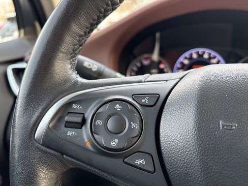 Used 2020 Buick Enclave Avenir w/ Avenir Technology Package image 22