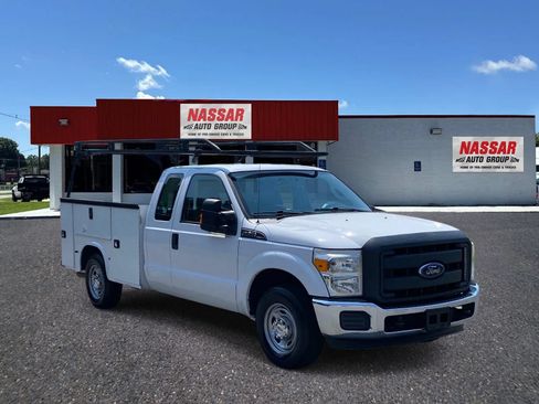 Used 2015 Ford F250 XL w/ Power Equipment Group RWD image 3