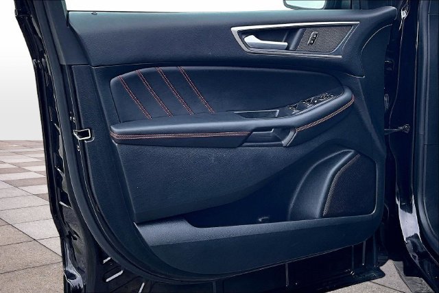 Certified 2024 Ford Edge ST-Line AWD/4WD image 25