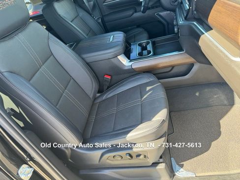 Used 2025 Chevrolet Silverado 2500 High Country w/ Midnight Edition image 50