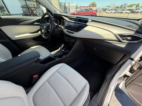 Used 2020 Buick Encore GX Essence FWD image 13