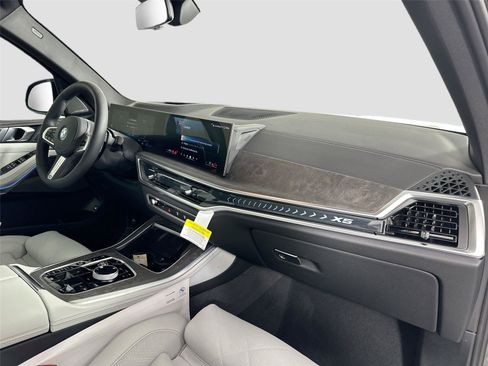 New 2026 BMW X5 xDrive50e AWD/4WD image 62