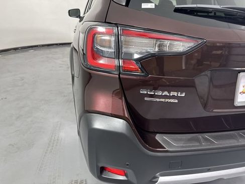 Used 2024 Subaru Outback Touring AWD/4WD image 31