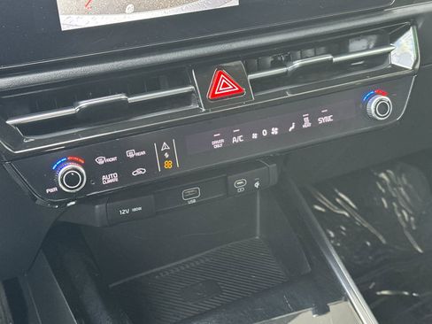 Used 2023 Kia Niro Wind w/ Wind Preserve Package image 21