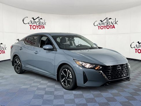 Used 2024 Nissan Sentra SV image 3