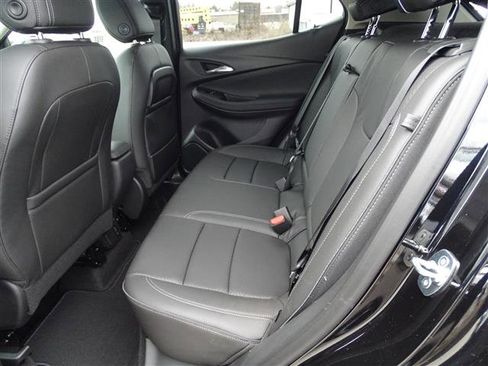 Used 2023 Buick Encore GX Essence w/ Experience Buick Package image 8