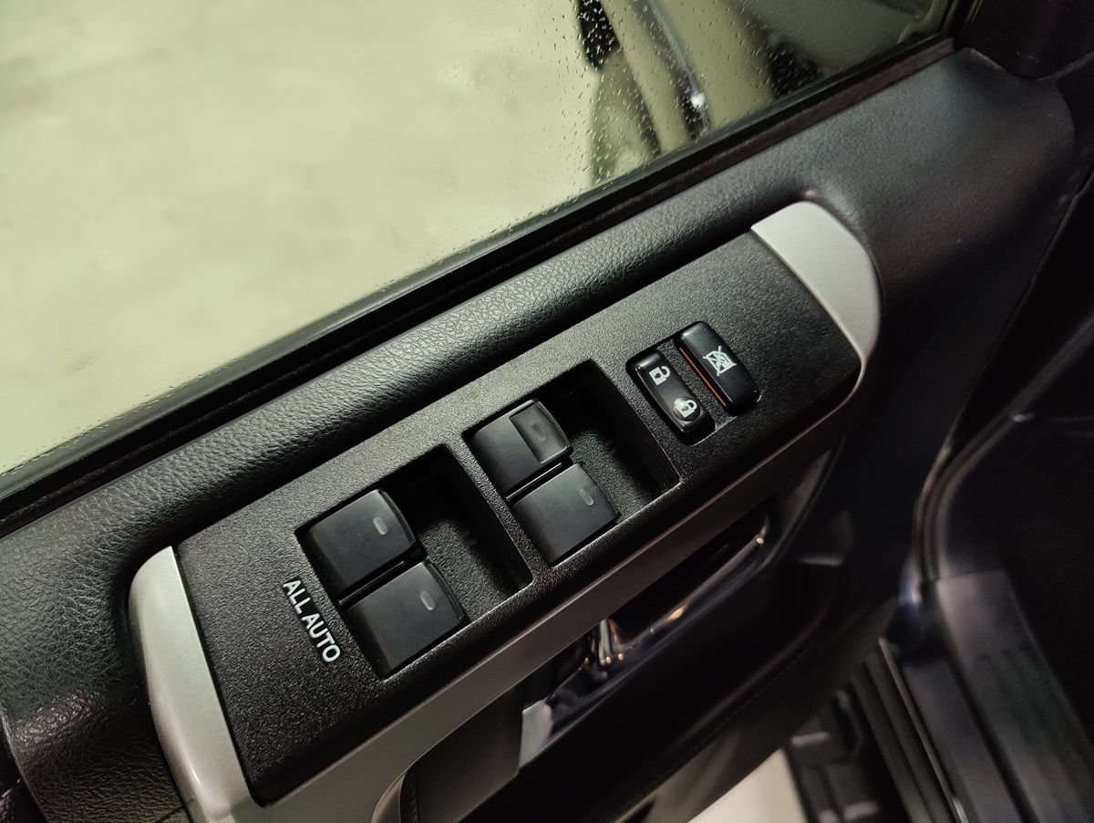 Used 2019 Toyota 4Runner SR5 Premium AWD/4WD image 26