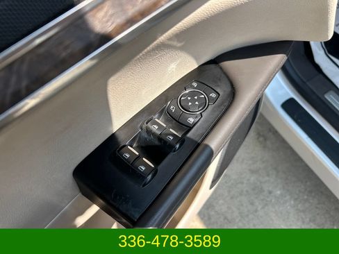 Used 2016 Lincoln MKX Select w/ Select Plus Package FWD image 12