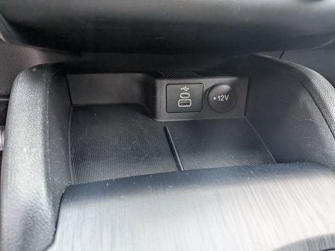 Used 2025 Ford Escape Active image 18