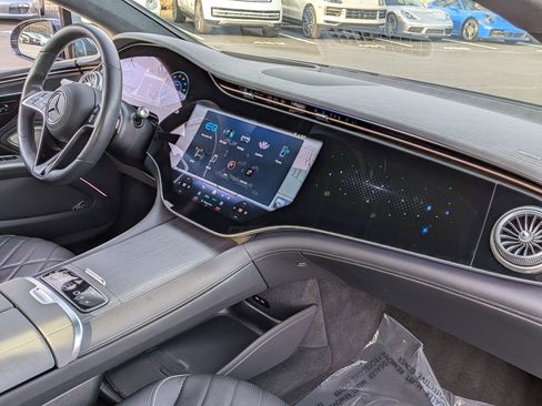 Certified 2023 Mercedes-Benz EQS 580 4MATIC Sedan image 34