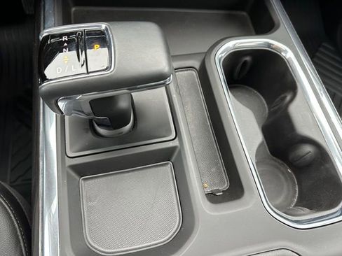 Used 2025 Chevrolet Silverado 1500 LTZ AWD/4WD image 22
